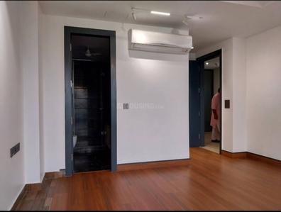 Bedroom Image of 1800 Sq.ft 3 BHK Builder Floor for sale in RWA Anand Vihar, Karkardooma New Delhi for Rs. 30000000