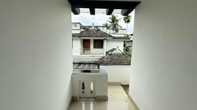 Balcony Image of 2500 Sq.ft 5 BHK Independent House for sale in Aluva Kochi for Rs. 7200000