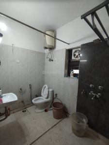 Bathroom Image of 1200 Sq.ft 2 BHK Apartment / Flat for sale in DDA Gautam Apartments , Gautam Nagar New Delhi for Rs. 32500000