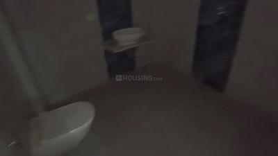 Bathroom Image of 1500 Sq.ft 3 BHK Builder Floor for rent in Sunderpur Varanasi for Rs. 25000