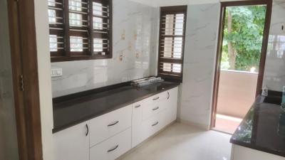 Kitchen Image of 1300 Sq.ft 2 BHK Builder Floor for rent in Mallathahalli Bengaluru for Rs. 29000