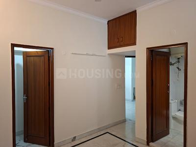 Bedroom Image of 2200 Sq.ft 3 BHK Apartment / Flat for rent in Uday Park New Delhi for Rs. 95000