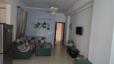 Living Room Image of 1075 Sq.ft 2 BHK Apartment / Flat for rent in Gardenia Square, Crossings Republik Ghaziabad for Rs. 24000