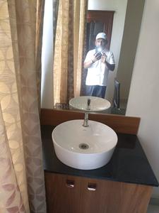Bathroom Image of 1500 Sq.ft 1 RK Apartment / Flat for rent in Ernakulam South Kochi for Rs. 50000
