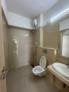 Bathroom Image of 915 Sq.ft 2.5 BHK Apartment / Flat for sale in L And T Rejuve 360 Tower A, Mulund West Mumbai for Rs. 30500000