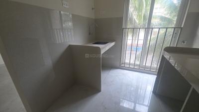 Kitchen Image of 518 Sq.ft 1 BHK Apartment / Flat for rent in Swastik Platinum, Vikhroli East Mumbai for Rs. 41000