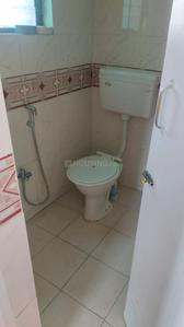 Bathroom Image of 1000 Sq.ft 2 BHK Duplex for rent in Ashok Nagar Pune for Rs. 45000