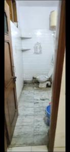 Bathroom Image of 450 Sq.ft 2 BHK Builder Floor for rent in Vijay Nagar New Delhi for Rs. 21000