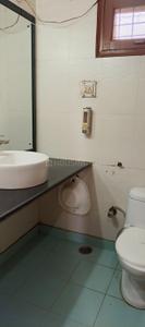 Image of 1850 Sq.ft 3 BHK Apartment / Flat for rent in Sector 23 Dwarka, New Delhi for Rs. 40000