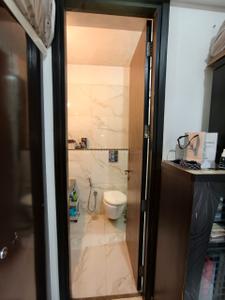 Bathroom Image of 966 Sq.ft 2 BHK Apartment / Flat for sale in Raheja Exotica Sorento, Madh Mumbai for Rs. 23500000