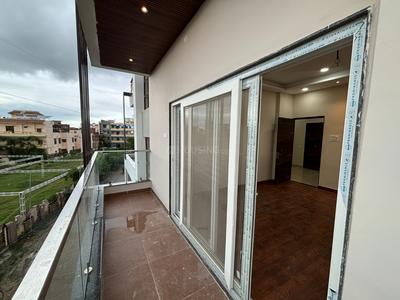 Balcony Image of 2700 Sq.ft 4 BHK Independent House for sale in Chitaipur Varanasi for Rs. 14000000