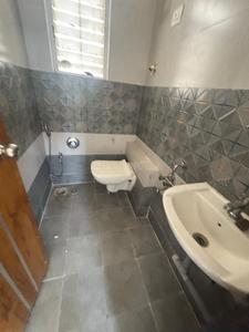 Bathroom Image of 1150 Sq.ft 2 BHK Apartment / Flat for rent in Gangapur Nashik for Rs. 30000