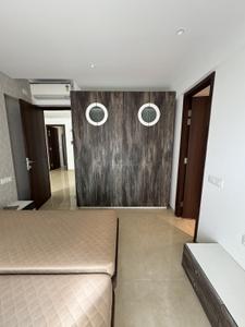 Bedroom Image of 1300 Sq.ft 3 BHK Apartment / Flat for sale in Hiranandani Highland A B C D And E Wing, Powai Mumbai for Rs. 40500000