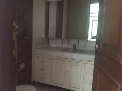 Image of 2100 Sq.ft 3 BHK Builder Floor for rent in Gulmohar Park, New Delhi for Rs. 250000