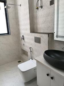 Common Bathroom Image of 555 Sq.ft 2 BHK Apartment / Flat for sale in Signature Global Solera, Sector 107 Gurgaon for Rs. 4700000