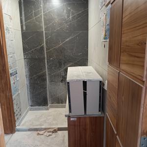 Image of 1000 Sq.ft 3 BHK Builder Floor for sale in Shalimar Bagh, New Delhi for Rs. 26500000