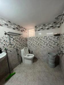 Bathroom Image of 1350 Sq.ft 2 BHK Independent House for rent in Murugeshpalya Bengaluru for Rs. 42000