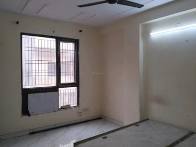 Bedroom Image of 900 Sq.ft 3 BHK Builder Floor for rent in Patparganj New Delhi for Rs. 30000