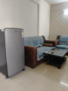 Hall Image of 700 Sq.ft 2 BHK Builder Floor for rent in Guru Ji Delhi Residency, Dwarka Mor New Delhi for Rs. 19400