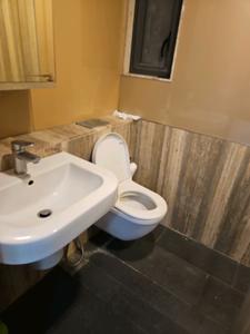 Bedroom Two Image of 1150 Sq.ft 2 BHK Apartment / Flat for sale in Lodha Enchante, Sion Mumbai for Rs. 32000000