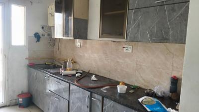 Kitchen Image of 1100 Sq.ft 2.5 BHK Apartment / Flat for rent in Supertech The Romano, Sector 118 Noida for Rs. 21000