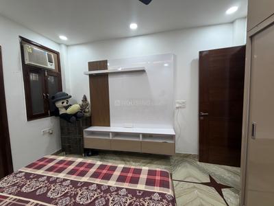 Bedroom Image of 1426 Sq.ft 3 BHK Builder Floor for sale in Mukherjee Nagar New Delhi for Rs. 13000000