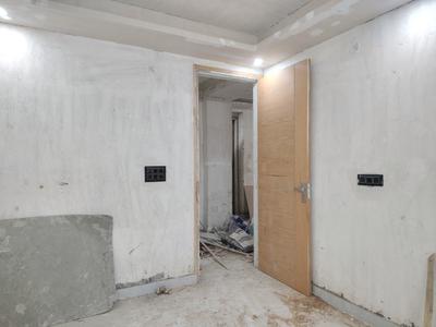 Bedroom Image of 990 Sq.ft 3 BHK Builder Floor for sale in Khanpur New Delhi for Rs. 6450000