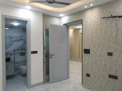 Bedroom Image of 950 Sq.ft 2 BHK Apartment / Flat for sale in Vikaspuri New Delhi for Rs. 14000000