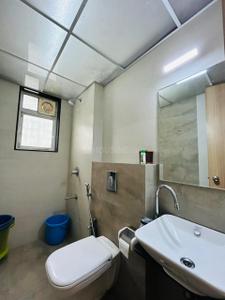 Bathroom Image of 1040 Sq.ft 2 BHK Apartment / Flat for sale in Darode Bharatshree, Erandwane Pune for Rs. 18000000