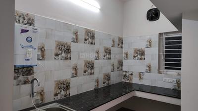 Kitchen Image of 1000 Sq.ft 2 BHK Apartment / Flat for rent in Malumichampatty Coimbatore for Rs. 16000