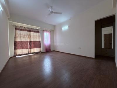 Bedroom Image of 2130 Sq.ft 4 BHK Apartment / Flat for rent in Amrapali Verona Heights, Noida Extension Greater Noida for Rs. 35000