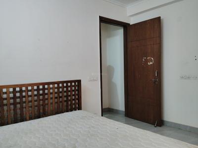 Bedroom Image of 550 Sq.ft 1 BHK Builder Floor for rent in Said-Ul-Ajaib New Delhi for Rs. 16500