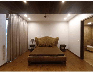 Image of 4500 Sq.ft 6 BHK Duplex for rent in Sector 39, Noida for Rs. 450000