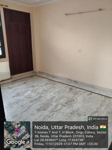 Bedroom Image of 2100 Sq.ft 3 BHK Builder Floor for rent in Sector 39 Noida for Rs. 50000