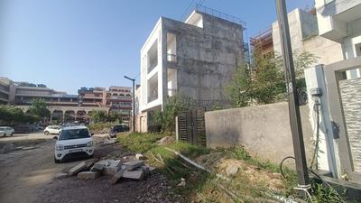Image of 750 Sq.ft 1 BHK Villa for sale in Gaur Yamuna City, Yeida, Greater Noida for Rs. 13500000