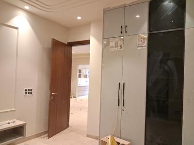 Bedroom Image of 1800 Sq.ft 3 BHK Builder Floor for sale in Paschim Vihar New Delhi for Rs. 39000000