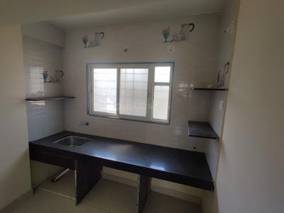 Kitchen Image of 600 Sq.ft 1 BHK Apartment / Flat for rent in Warje Pune for Rs. 15000