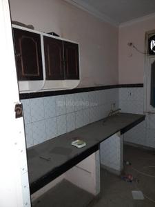 Kitchen Image of 1400 Sq.ft 2.5 BHK Apartment / Flat for rent in Varun Apartments, Sector 62 Noida for Rs. 28000