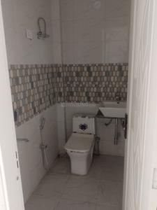 Bathroom Image of 450 Sq.ft 1 BHK Independent House for rent in Saket New Delhi for Rs. 13000