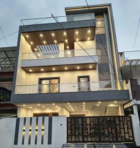 Image of 7200 Sq.ft 5 BHK Independent House for sale in Gomti Nagar, Lucknow for Rs. 55000001