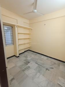 Bedroom Image of 900 Sq.ft 2 BHK Apartment / Flat for rent in Banjara Hills Hyderabad for Rs. 16000