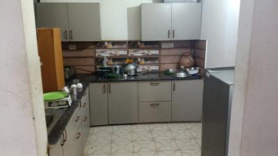 Kitchen Image of 1850 Sq.ft 3 BHK Apartment / Flat for rent in Vrindavan Yojana Lucknow for Rs. 38500