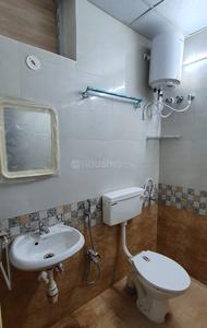 Bathroom Image of 880 Sq.ft 2 BHK Apartment / Flat for sale in Vijaya Mahaveer Palace Apartment, First Agraharam Salem for Rs. 6900000