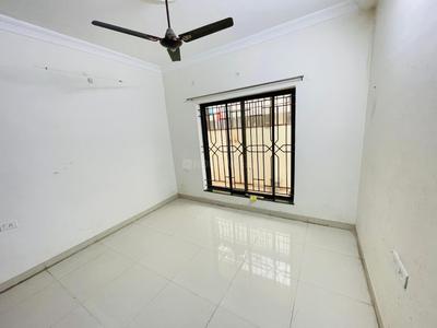 Bedroom Image of 1400 Sq.ft 4 BHK Duplex for rent in Agrawal Sagar Heritage, Bawadiya Kalan Bhopal for Rs. 32000