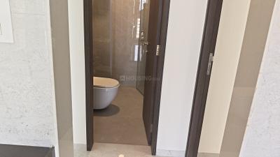 Bathroom Image of 1125 Sq.ft 2 BHK Apartment / Flat for sale in Embassy Marquis Residences, Malad West Mumbai for Rs. 21100000