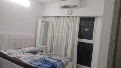 Bedroom Image of 800 Sq.ft 2 BHK Apartment / Flat for rent in Rustomjee Erika, Bandra East Mumbai for Rs. 130000