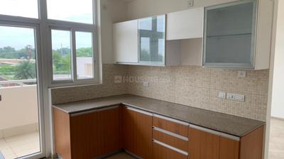 Kitchen Image of 3360 Sq.ft 4 BHK Apartment / Flat for sale in Vatika Sovereign, Sector 99 Gurgaon for Rs. 45000000