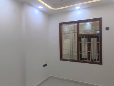 Bedroom Image of 830 Sq.ft 3 BHK Builder Floor for sale in Sector 11 Rohini New Delhi for Rs. 12700000