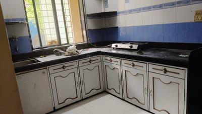 Kitchen Image of 600 Sq.ft 1 BHK Apartment / Flat for rent in Akshardham Apartment, Malad West Mumbai for Rs. 40000
