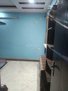 Bedroom Image of 900 Sq.ft 2 BHK Builder Floor for sale in Model Town New Delhi for Rs. 12000000